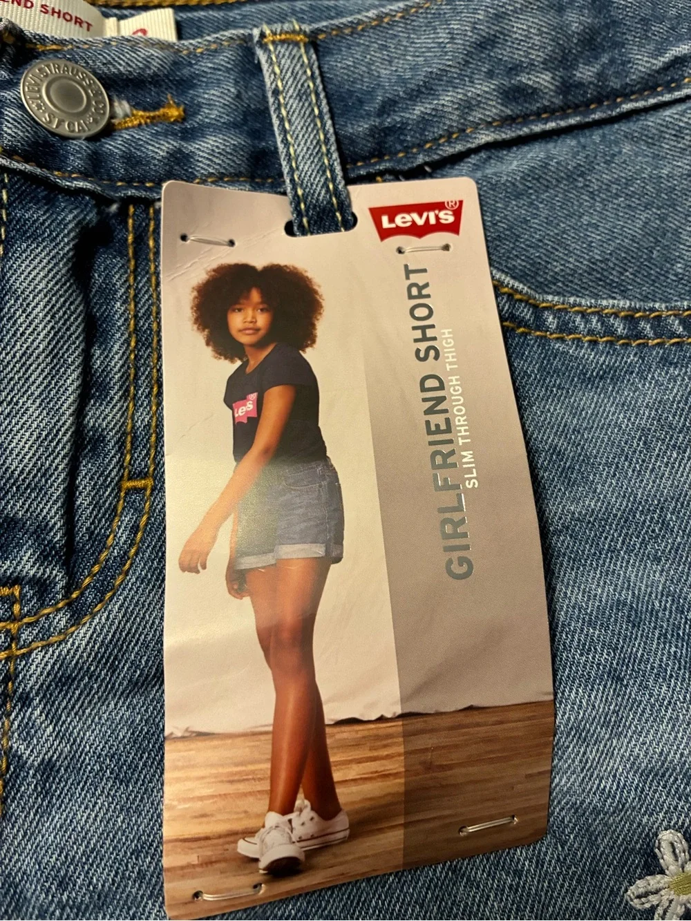 Levi’s Floral Embroidered High-Rise Girlfriend Shorts Girl’s size 8 Medium
